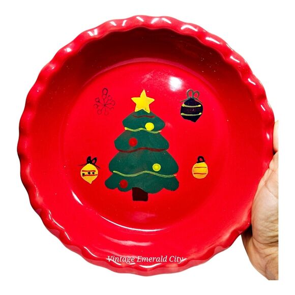 Michael's Christmas Tree Red Holiday Pie Baking Dish Hand Painted Edge Plate - Picture 2 of 12